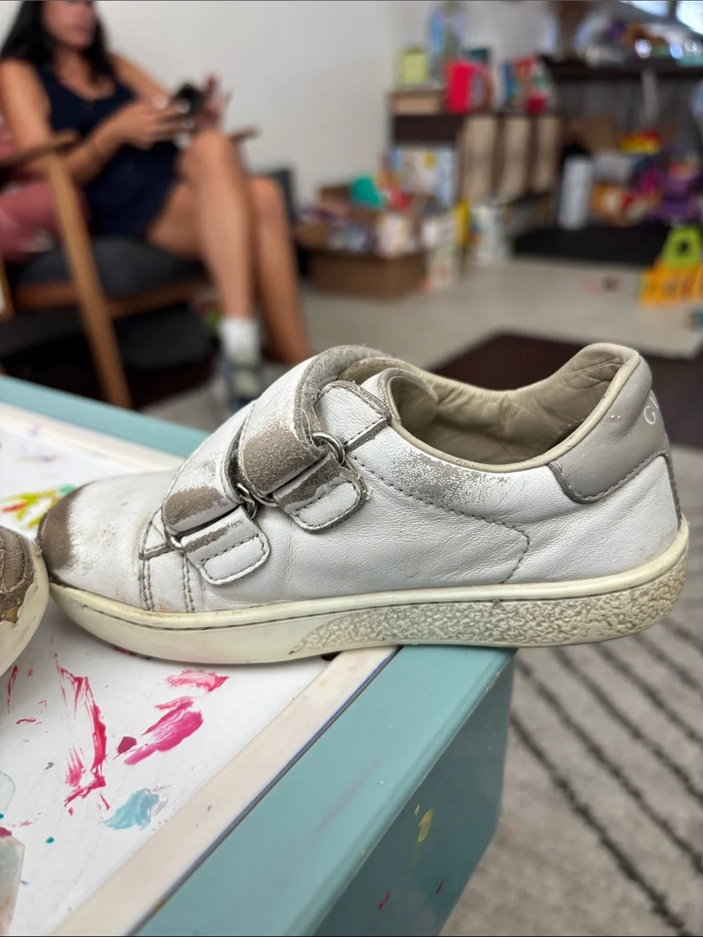 Gucci Kids White and Gray Leather Sneakers